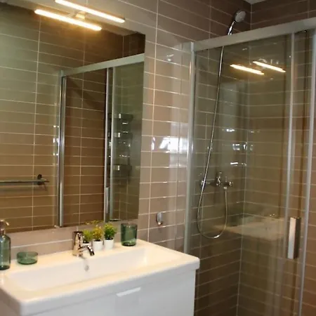 Apartamento La Caramba Amplio En La Playa Málaga